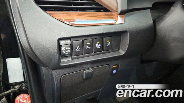 Toyota Sienna 2017 — photo 16