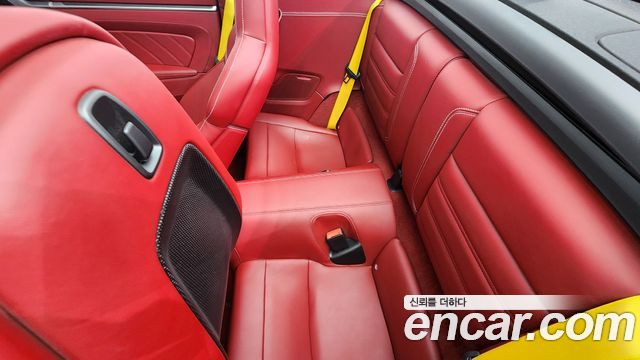 Porsche 911 2022 — photo 12