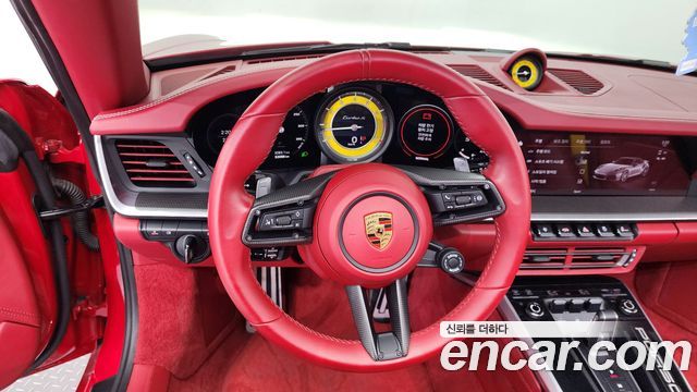 Porsche 911 2022 — photo 13