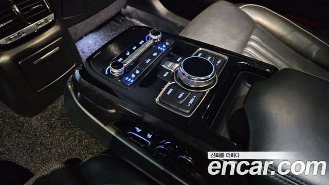 Genesis EQ900 2016 — photo 18