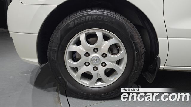 Hyundai Starex 2011 — photo 5