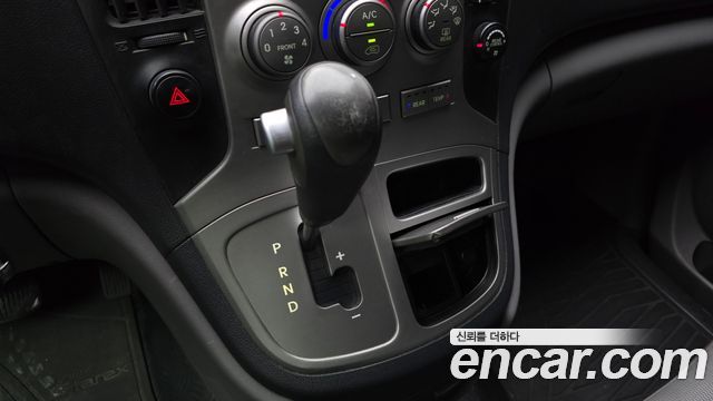 Hyundai Starex 2011 — photo 9