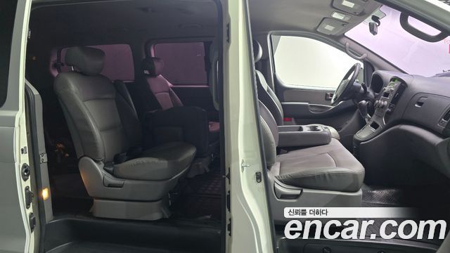 Hyundai Starex 2011 — photo 10