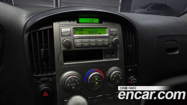 Hyundai Starex 2011 — photo 14