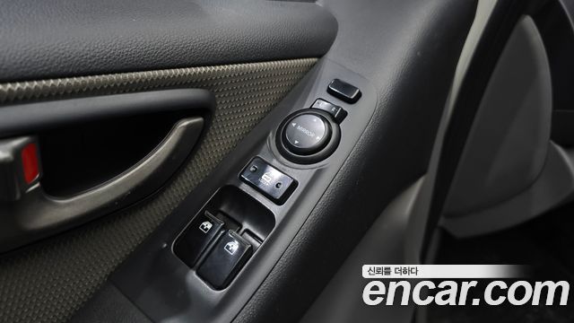 Hyundai Starex 2011 — photo 15
