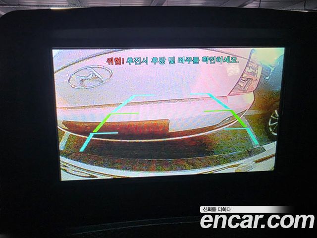 Hyundai Starex 2011 — photo 18