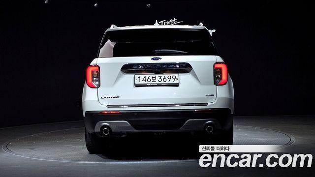 Ford Explorer 2020 — photo 4
