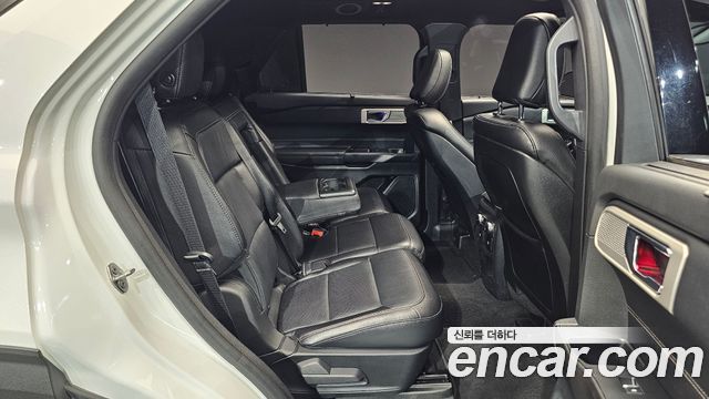 Ford Explorer 2020 — photo 12