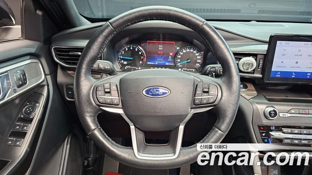 Ford Explorer 2020 — photo 13