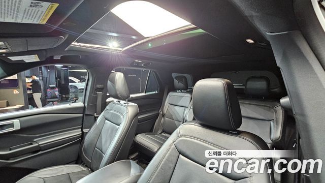 Ford Explorer 2020 — photo 19
