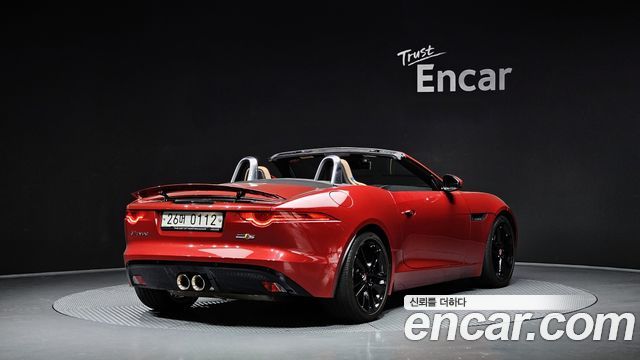 Jaguar F-TYPE 2017 — photo 2