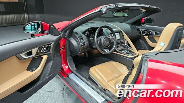 Jaguar F-TYPE 2017 — photo 11