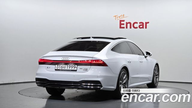Audi A7 2020 — photo 2