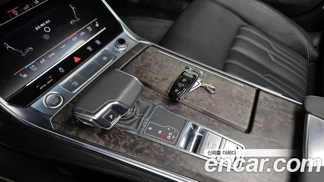 Audi A7 2020 — photo 9