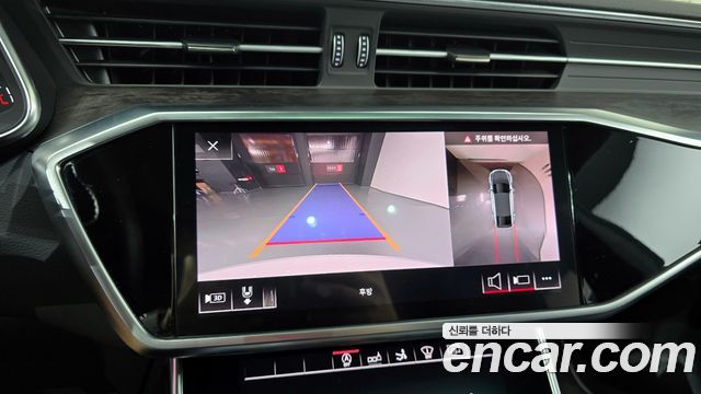 Audi A7 2020 — photo 14