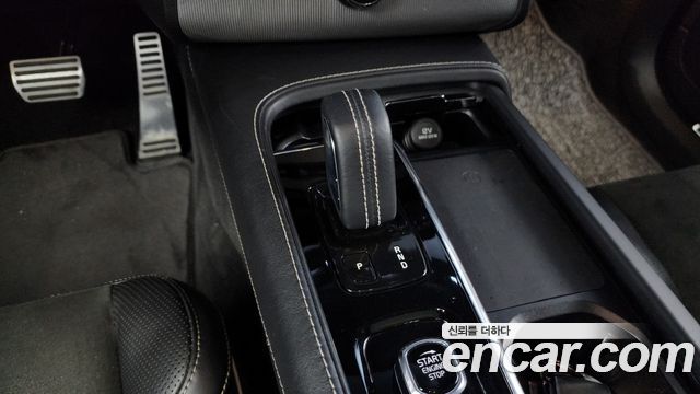Volvo XC90 2021 — photo 9