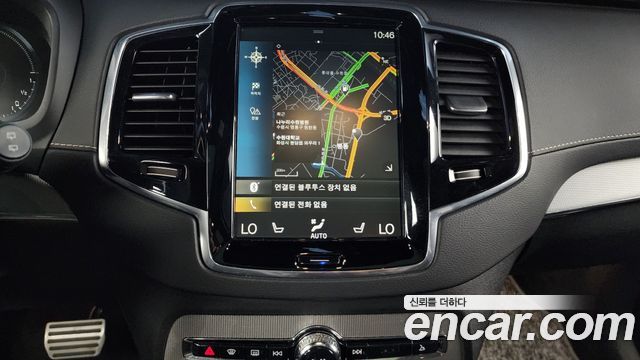 Volvo XC90 2021 — photo 14