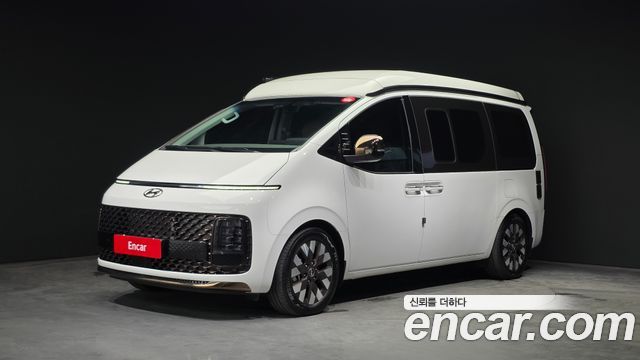 Hyundai Staria 2024 — photo 1