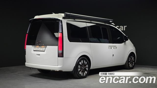 Hyundai Staria 2024 — photo 2