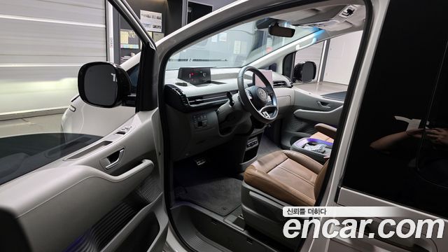 Hyundai Staria 2024 — photo 10