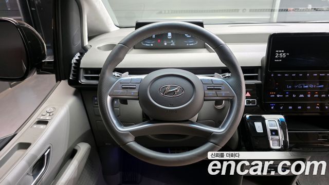 Hyundai Staria 2024 — photo 13