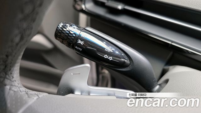 Hyundai Staria 2024 — photo 16