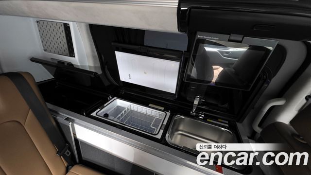Hyundai Staria 2024 — photo 20