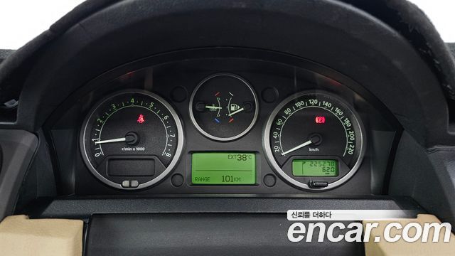 Land Rover Discovery 2006 — photo 8