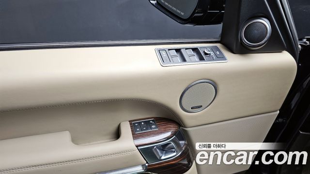 Land Rover Range Rover 2016 — photo 16