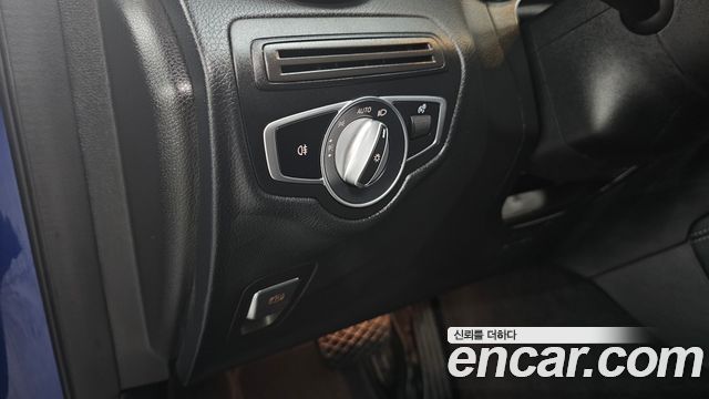 Mercedes-Benz GLC-Class 2020 — photo 16