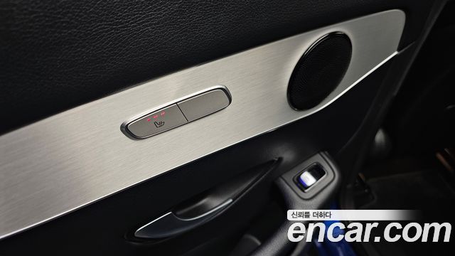 Mercedes-Benz GLC-Class 2020 — photo 17