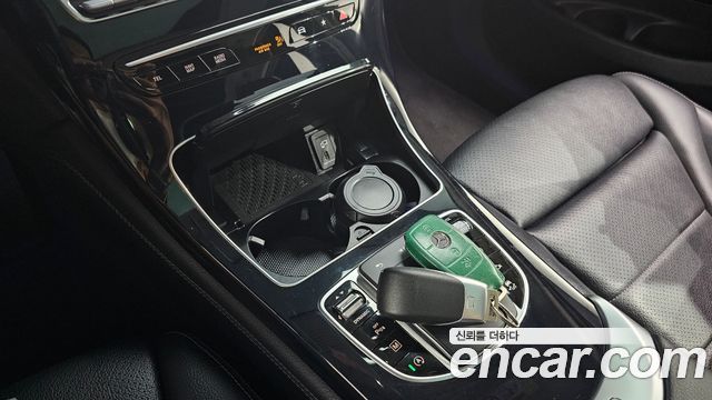 Mercedes-Benz GLC-Class 2020 — photo 19