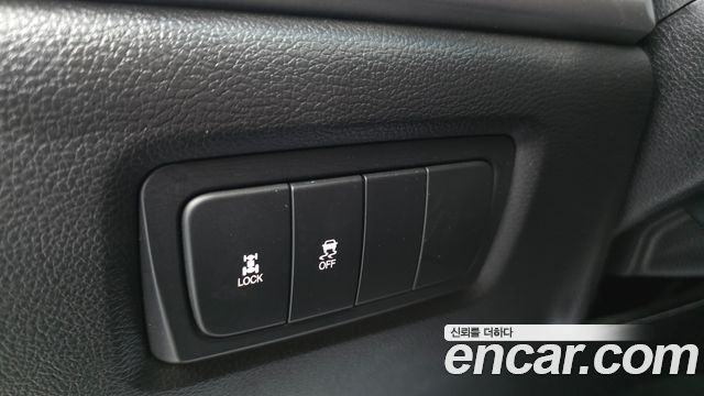 KG Mobility KORANDO 2014 — photo 17