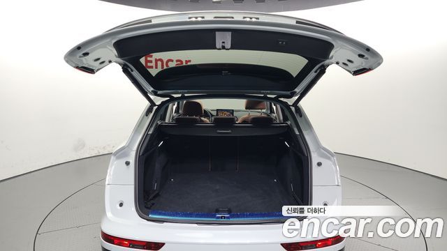 Audi Q5 2023 — photo 20