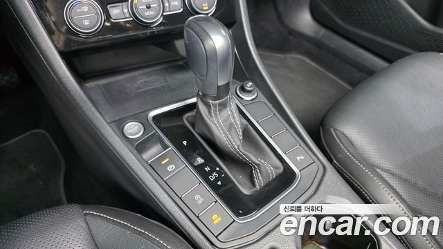 Volkswagen Jetta 2021 — photo 9