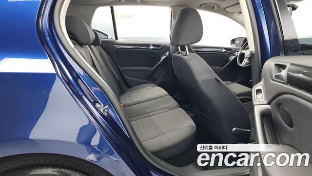 Volkswagen Golf 2010 — photo 12