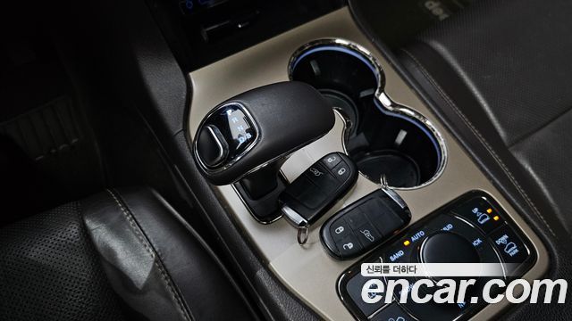 Jeep Cherokee 2014 — photo 9