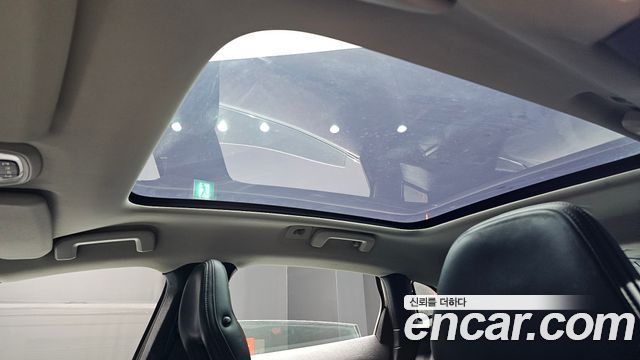 Volvo V40 2013 — photo 19