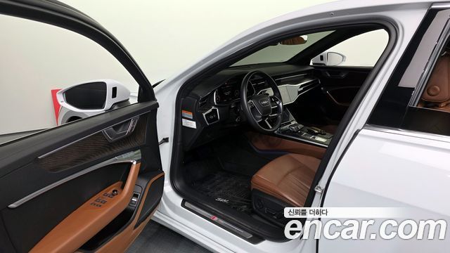 Audi A6 2022 — photo 10