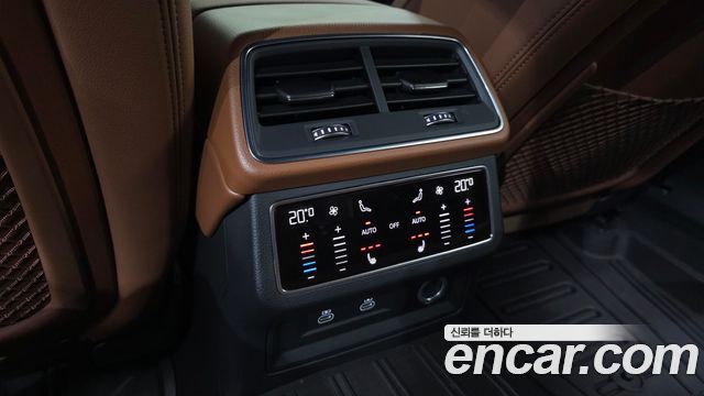 Audi A6 2022 — photo 17