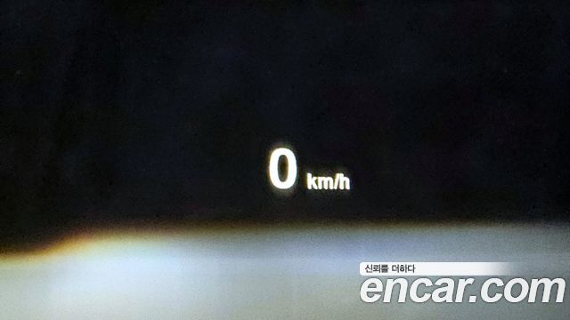 BMW 5-Series 2011 — photo 20