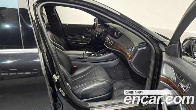 Mercedes-Benz S-Class 2020 — photo 11