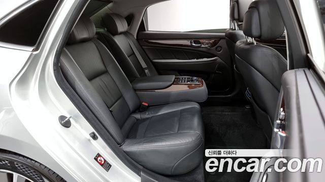 Hyundai Equus 2014 — photo 12