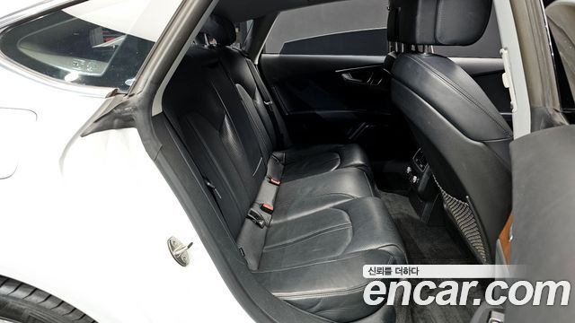 Audi A7 2016 — photo 12