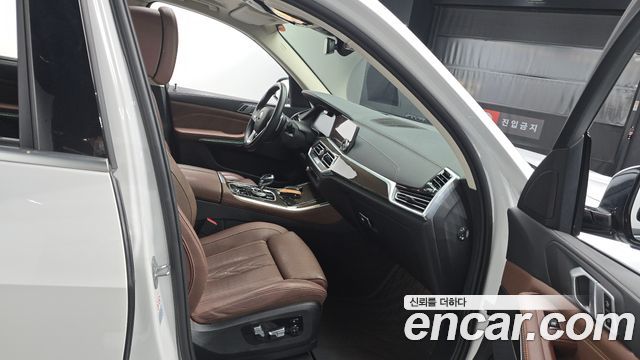BMW X5 2022 — photo 10