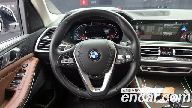 BMW X5 2022 — photo 13