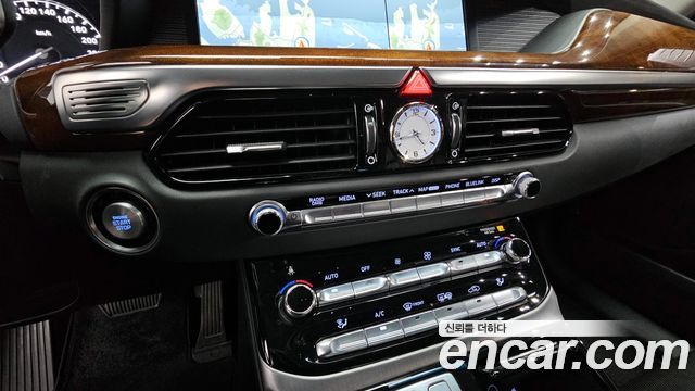 Genesis EQ900 2016 — photo 15