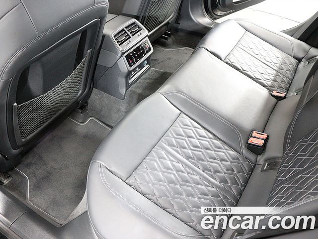 Audi S7 2023 — photo 15
