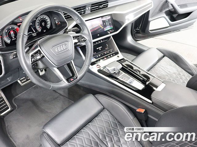 Audi S7 2023 — photo 16