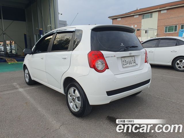 Chevrolet Korea Gentra 2010 — photo 3
